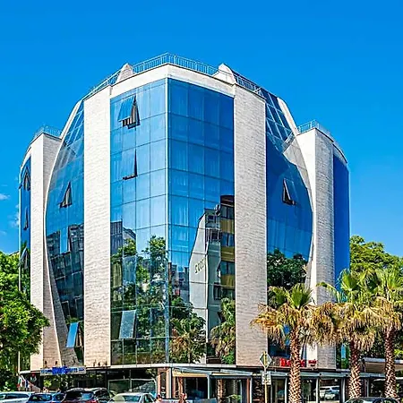 Noris Hotel