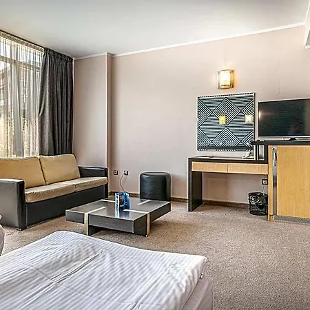 Hotel Noris 3*