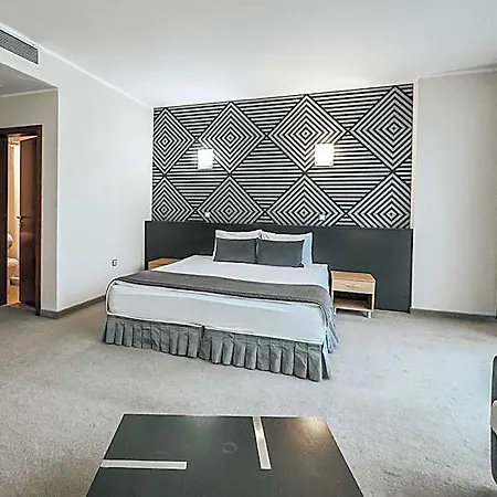 Noris Hotel