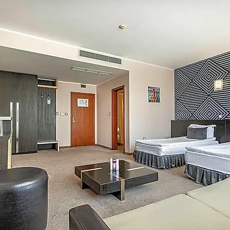 Hotel Noris