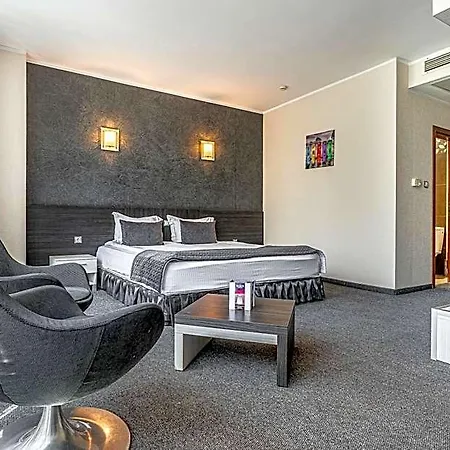 Hotel Noris