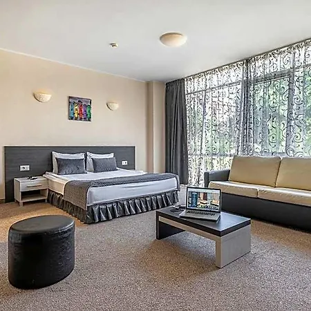 Noris Hotel 3*